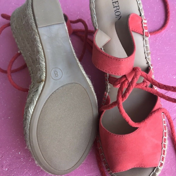 ankle strap wedges size 8 - Picture 2 of 3